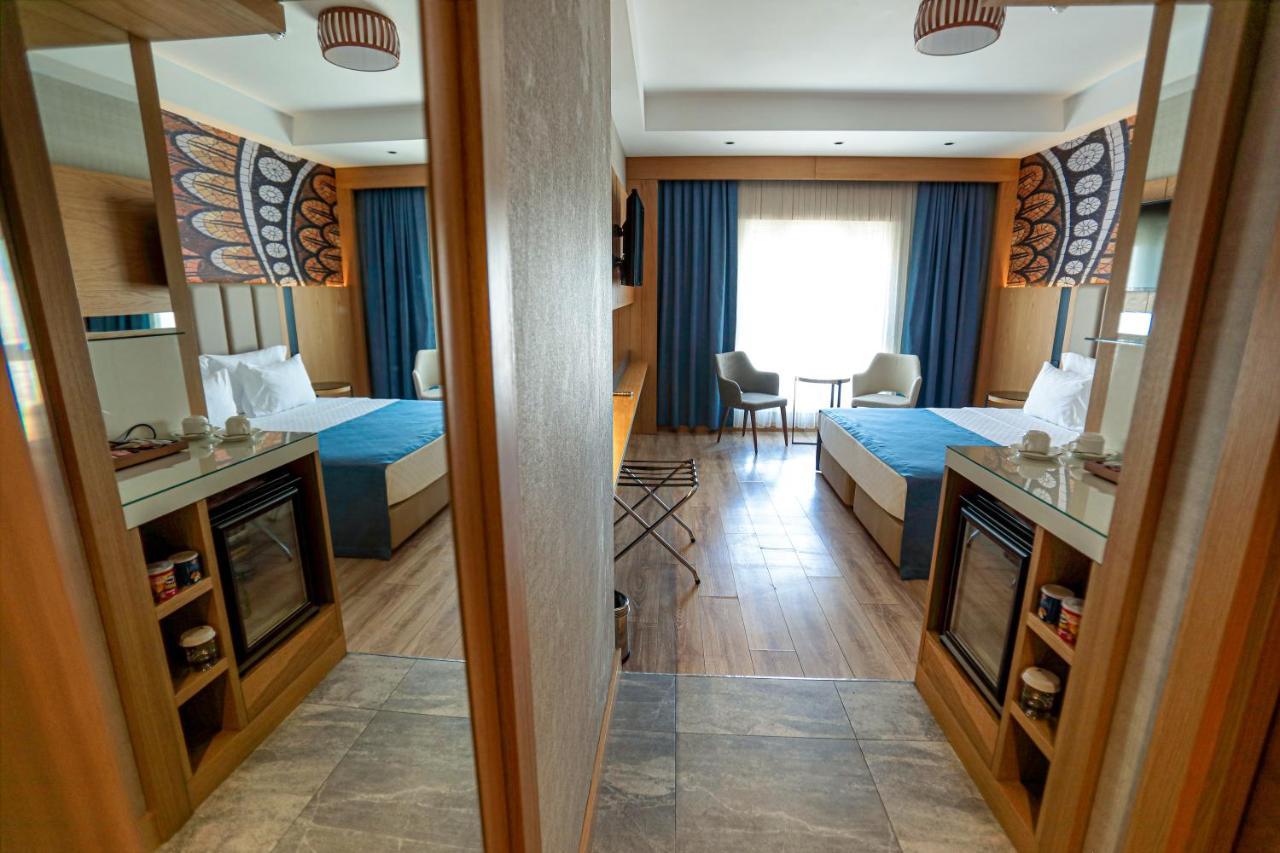 The Green Park Газиантеп Экстерьер фото A room at the hotel
