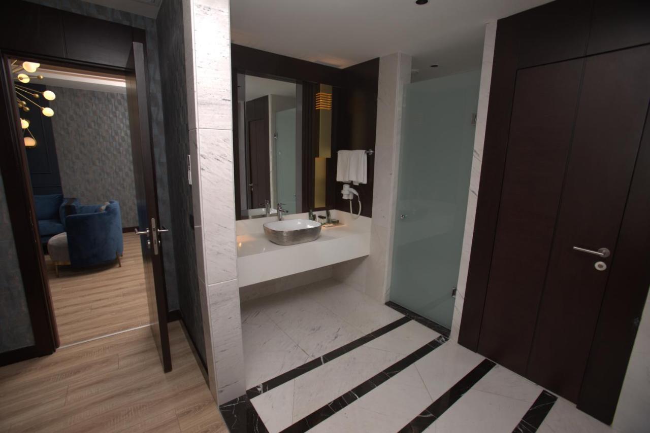The Green Park Газиантеп Экстерьер фото Bathroom
